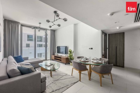 Снять в аренду квартиру в Пальме Джумейре, Дубай: 1 спальня, 90.7м², № 67371 - фото 1