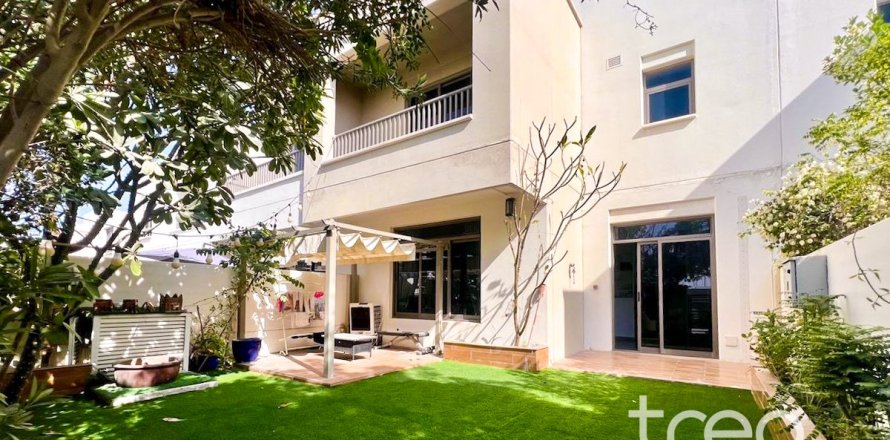Villa in Hayat Townhouses, Town Square, Dubai 3 bedrooms, 17.37 sq.m. № 134607