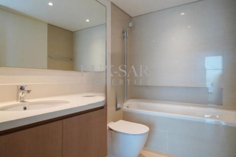 Apartment in Dubai 3 bedrooms, 160.3 sq.m. № 37577 - photo 10