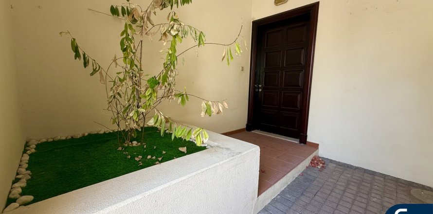 Вилла в Springs 14, The Springs, Дубай, 3 спальни, 228м², № 74488