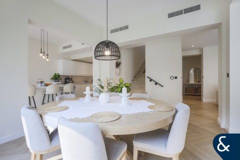 Купить виллу в Mira Oasis, Рим, Дубай: 4 спальни, 263м², № 74486 - фото 4