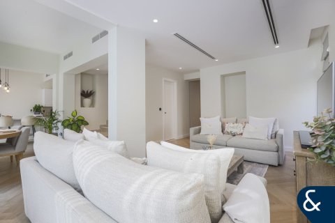 Купить виллу в Mira Oasis, Рим, Дубай: 4 спальни, 263м², № 74486 - фото 3