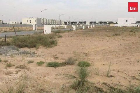 Land in Dubai 240.2 sq.m. № 134851 - photo 2