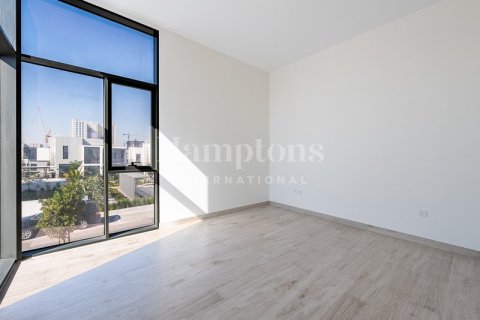 Снять в аренду виллу в Murooj Al Furjan, Al Furjan, Дубай: 4 спальни, 375.51392600м², № 12465 - фото 19