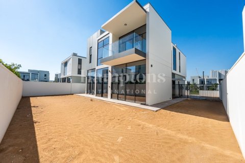 Снять в аренду виллу в Murooj Al Furjan, Al Furjan, Дубай: 4 спальни, 375.51392600м², № 12465 - фото 20