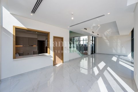 Снять в аренду виллу в Murooj Al Furjan, Al Furjan, Дубай: 4 спальни, 375.51392600м², № 12465 - фото 6
