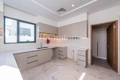 Снять в аренду виллу в Murooj Al Furjan, Al Furjan, Дубай: 4 спальни, 375.51392600м², № 12465 - фото 7