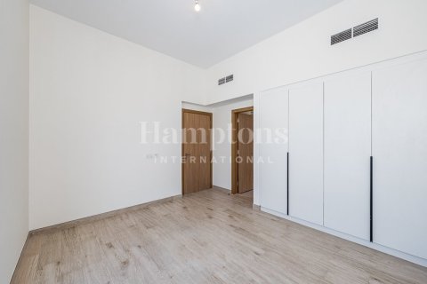 Снять в аренду виллу в Murooj Al Furjan, Al Furjan, Дубай: 4 спальни, 375.51392600м², № 12465 - фото 15