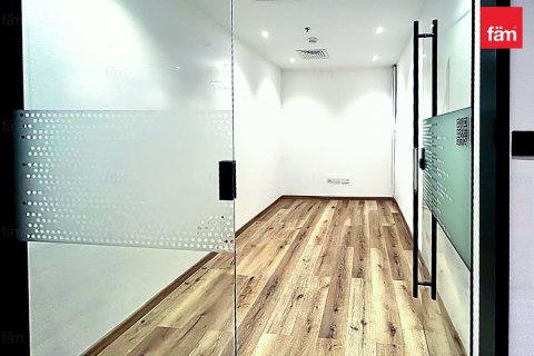 Office in Business Bay, Dubai 148 sq.m. № 110833 - photo 3
