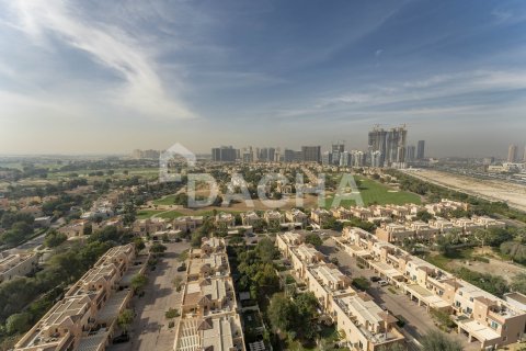 Apartment in Dubai Sports City, Dubai 2 bedrooms, 147 sq.m. № 105375