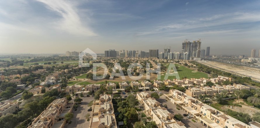 Apartment in Dubai Sports City, Dubai 2 bedrooms, 147 sq.m. № 105375