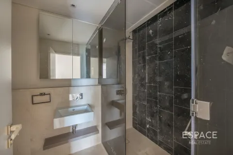 Снять в аренду квартиру в Пальме Джумейре, Дубай: 2 спальни, 123м², № 71497 - фото 10