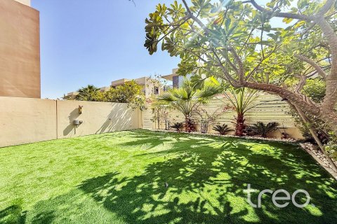 Villa in Maple 2, Dubai Hills Estate, Dubai 3 bedrooms, 206.99 sq.m. № 119858 - photo 4