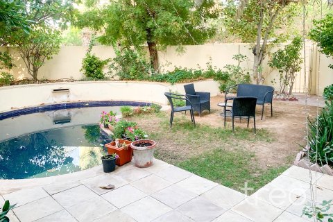 Вилла в The Springs, Дубай, 3 спальни, 359.35м², № 119859