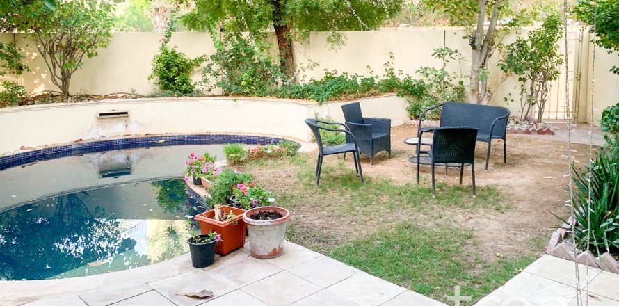 Вилла в The Springs, Дубай, 3 спальни, 359.35м², № 119859