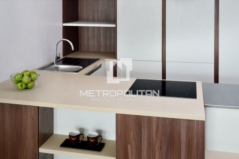 Hotel Apartment in Downtown Dubai (Downtown Burj Dubai), Dubai 2 bedrooms, 97 sq.m. № 4886 - photo 2