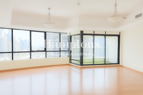 Apartment in Jumeirah Lake Towers, Dubai 3 bedrooms, 181.71826800 sq.m. № 123336 - photo 17