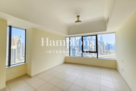 Apartment in Jumeirah Lake Towers, Dubai 3 bedrooms, 181.71826800 sq.m. № 123336 - photo 14
