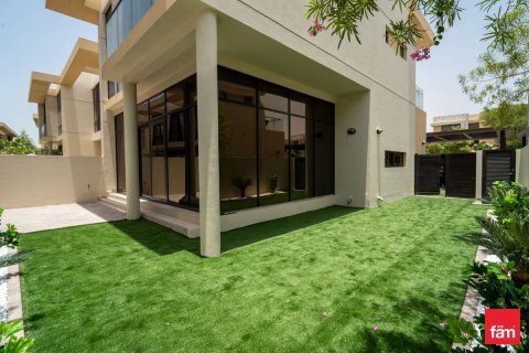 Adosado en Dubai, 3 dormitorios, 258.7 m², № 47817 - foto 12