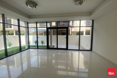 Adosado en Dubai, 3 dormitorios, 258.7 m², № 47817 - foto 11