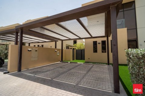 Adosado en Dubai, 3 dormitorios, 258.7 m², № 47817 - foto 10