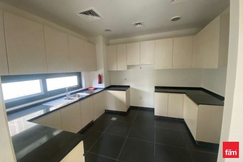 Adosado en Dubai, 3 dormitorios, 258.7 m², № 47817 - foto 4