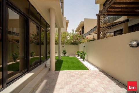 Adosado en Dubai, 3 dormitorios, 258.7 m², № 47817 - foto 9