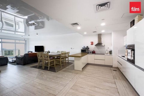 Apartment in Dubai 2 bedrooms, 131.2 sq.m. № 72196 - photo 2