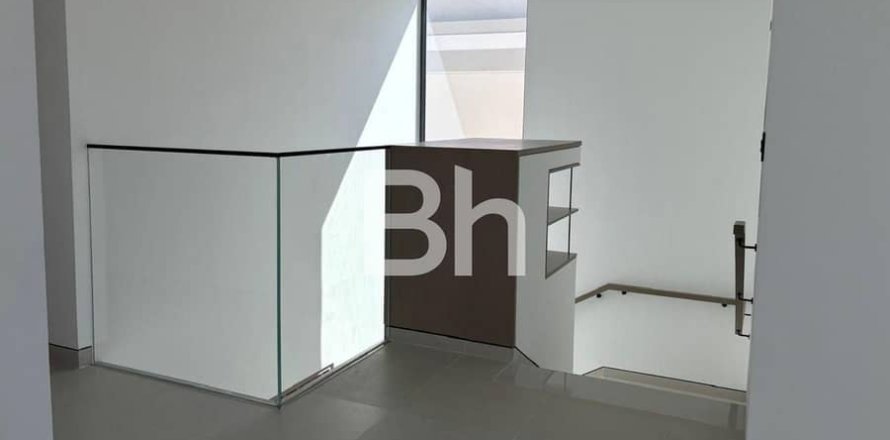 Вилла в Tilal Al Ghaf, Дубай, 4 спальни, 438м², № 58037
