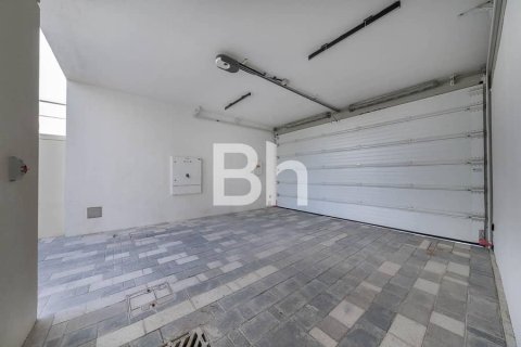 Купить виллу в Tilal Al Ghaf, Дубай: 4 спальни, 438м², № 58037 - фото 19