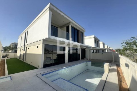 Снять в аренду виллу в Tilal Al Ghaf, Дубай: 4 спальни, 432м², № 58035 - фото 1