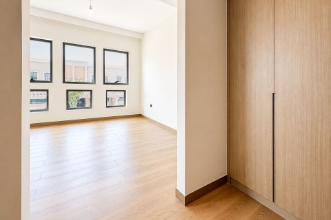 Townhouse in Damac Lagoons, Dubai 5 bedrooms, 313.73 sq.m. № 134057 - photo 9