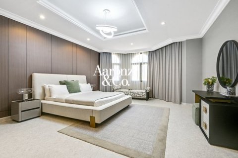 Снять в аренду виллу в Garden Homes Frond K, Пальма Джумейра, Дубай: 5 спален, 658м², № 113071 - фото 14