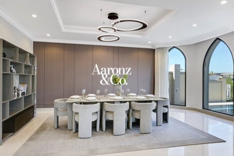 Снять в аренду виллу в Garden Homes Frond K, Пальма Джумейра, Дубай: 5 спален, 658м², № 113071 - фото 5
