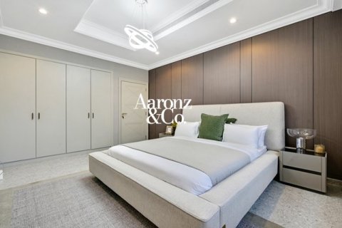 Снять в аренду виллу в Garden Homes Frond K, Пальма Джумейра, Дубай: 5 спален, 658м², № 113071 - фото 8
