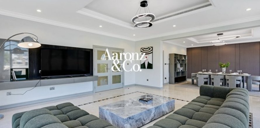 Вилла в Garden Homes Frond K, Пальма Джумейра, Дубай, 5 спален, 658м², № 113071