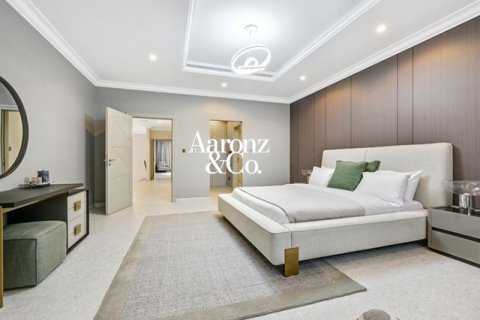 Снять в аренду виллу в Garden Homes Frond K, Пальма Джумейра, Дубай: 5 спален, 658м², № 113071 - фото 17