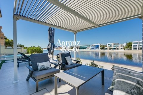 Снять в аренду виллу в Garden Homes Frond K, Пальма Джумейра, Дубай: 5 спален, 658м², № 113071 - фото 27