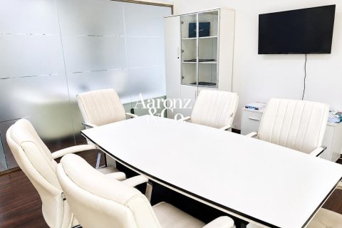 Bureau à Business Bay, Dubai, 89 m², № 118953 - photo 4