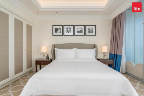 Apartment in Downtown Dubai (Downtown Burj Dubai), Dubai 4 bedrooms, 269.5 sq.m. № 123432 - photo 12