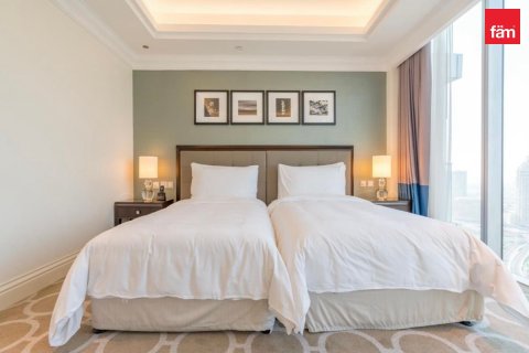 Apartment in Downtown Dubai (Downtown Burj Dubai), Dubai 4 bedrooms, 269.5 sq.m. № 123432 - photo 18