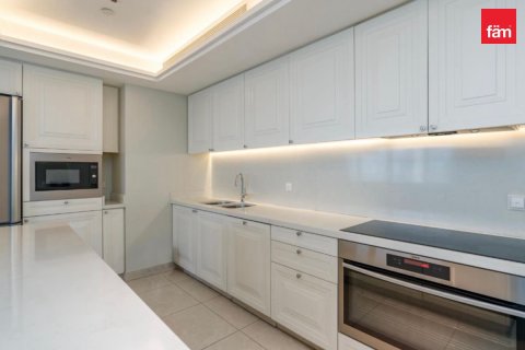 Apartment in Downtown Dubai (Downtown Burj Dubai), Dubai 4 bedrooms, 269.5 sq.m. № 123432 - photo 7