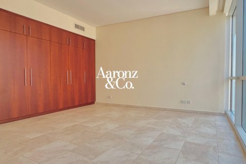 Apartment in Jumeirah Beach Residence, Dubai 4 bedrooms, 320 sq.m. № 123435 - photo 6