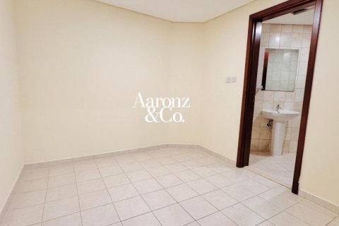 Apartment in Jumeirah Beach Residence, Dubai 4 bedrooms, 320 sq.m. № 123435 - photo 15
