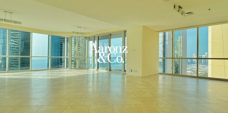 Apartment in Jumeirah Beach Residence, Dubai 4 bedrooms, 320 sq.m. № 123435