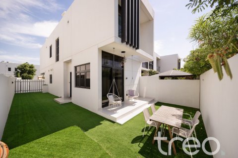 Townhouse in Dubai 3 bedrooms, 174.84 sq.m. № 120203