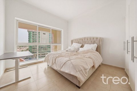 Apartamento en Dubai Sports City, Dubai, 2 dormitorios, 126.63 m², № 120208 - foto 4