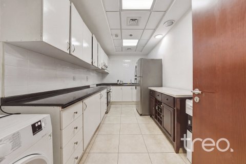 Apartamento en Dubai Sports City, Dubai, 2 dormitorios, 126.63 m², № 120208 - foto 3