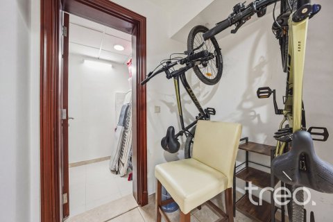 Apartamento en Dubai Sports City, Dubai, 2 dormitorios, 126.63 m², № 120208 - foto 10