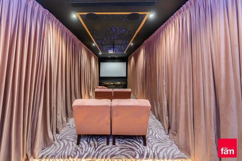 Купить квартиру в Дубае: 5 спален, 566.7м², № 7770 - фото 18